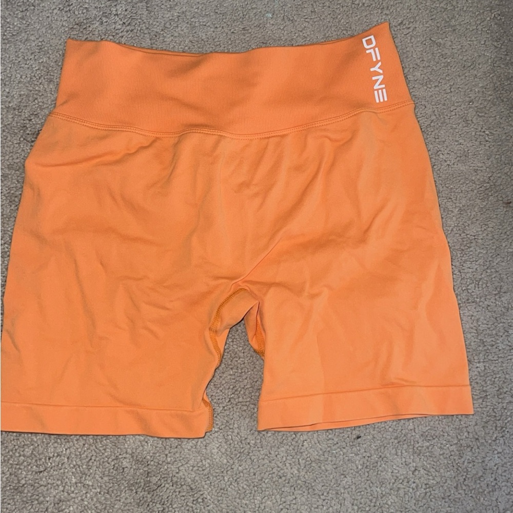 dfyne dynamic shorts!